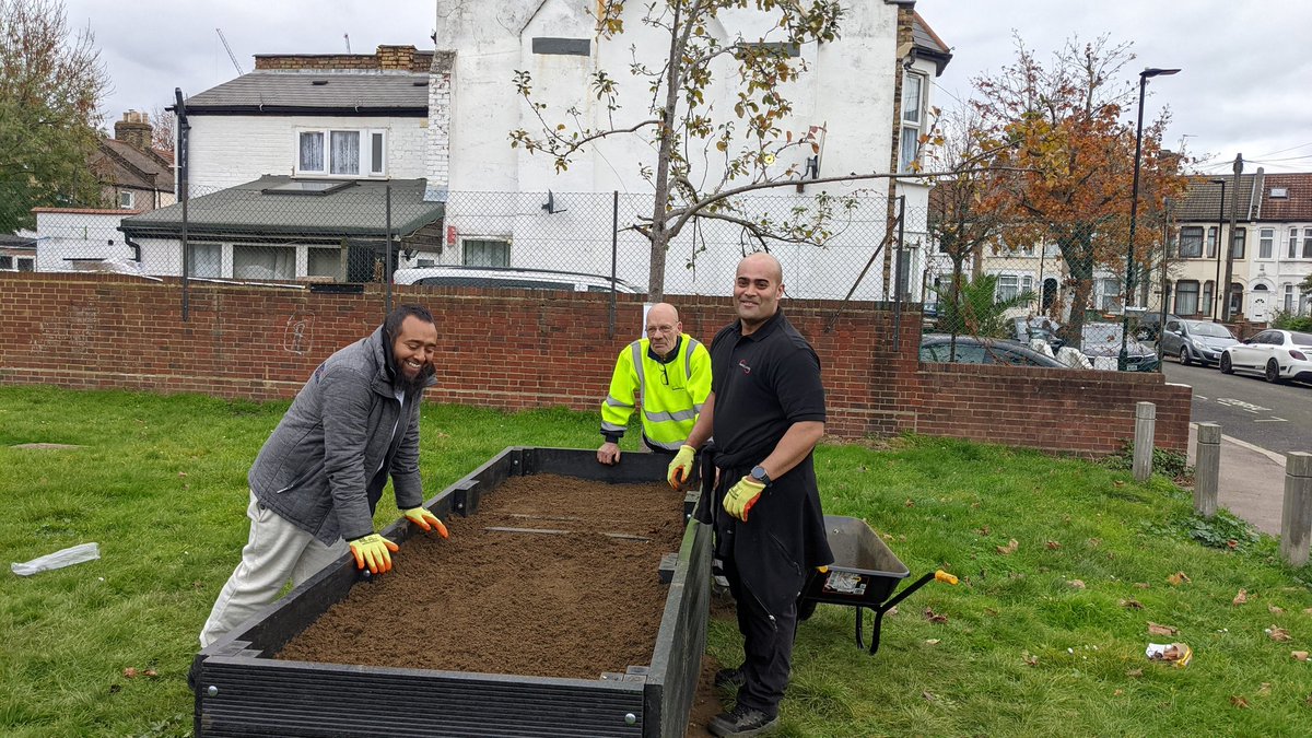 shaba81's tweet photo. Well done @wildgreene13 Team for working so hard to get the foundation layed for the community garden. Wonderful experience https://t.co/P1H6GvB7Ds
