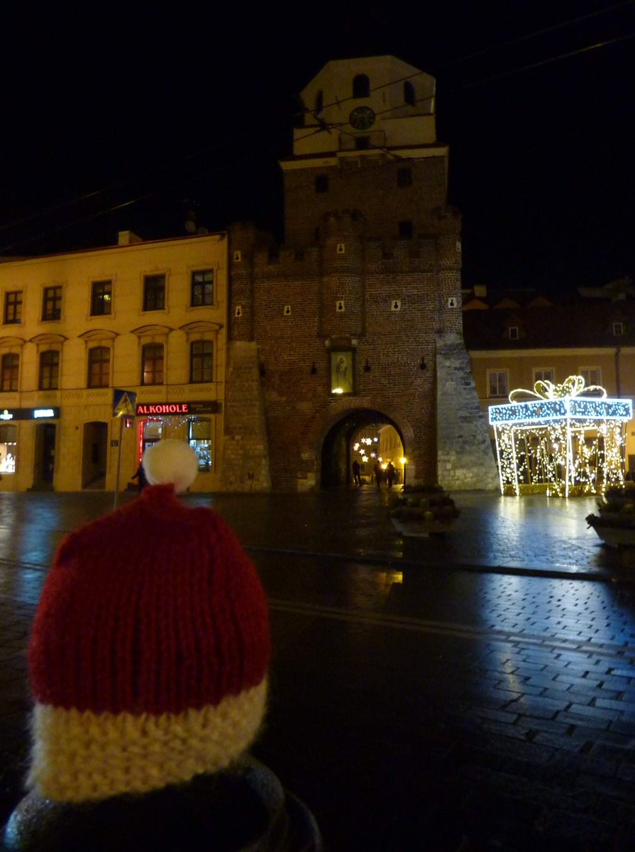 layylavictoria's tweet photo. @Goodable As a yarn bombing group, every year we put around 100 tiny Santa Claus' hats around the centre of my hometown - Lublin, Poland. We put them on streetposts, trashbins to spread a little season feeling (and for people to pick them up). This year will be the 6th time! #goodable https://t.co/12U33Q86vu