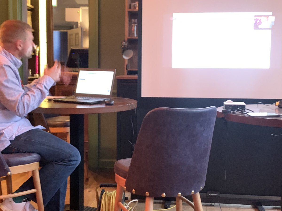 zssnas's tweet image. ‘Adjectives are great, but they are also our enemy.’ ‘Google is your answer for cliches’ ‘Even Dickens doesn’t describe the grass as green’ ‘Students don’t naturally create these word combinations’ The wisdom keeps coming! Superb session on syntax by @Xris32 #SuccessinEnglish