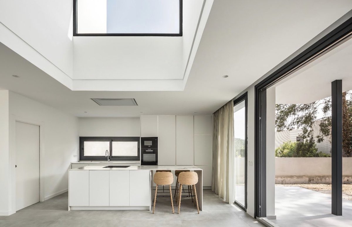 EnueConstrucci's tweet photo. ENUE _ Proyecto &amp; Construcción 
PROYECTO 
Construcción Unifamiliar ————————————
UBICACIÓN 
Zona Plantio ( Cañada) 
————————————
ARQUITECTURA 
@dmarquitecturayservicios Begona 
————————————
CONSTRUYE 
ENUE Construcción ————————————
FOTOGRAFÍA 
@german_cabo https://t.co/cdj7x7FZfh