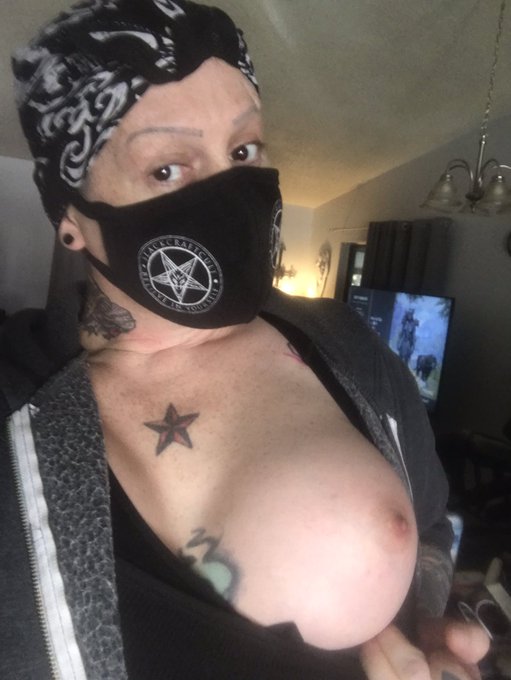 Make sure to wear your mask https://t.co/y5DwDwoBOX<a href="/tag/mvsales"class="tags"><span>#mvsales</span></a><a href="/tag/mvtrans"class="tags"><span>#mvtrans</span></a>