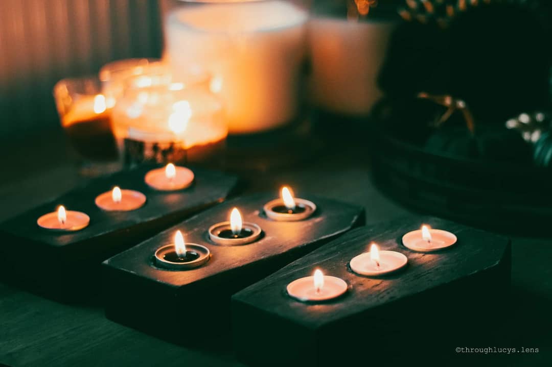 MollyCartawick's tweet photo. FOR SALE - Coffin Tealight Holders. Available on my Etsy page! 🌹⚰💀

Slowly in the process of restarting my business @CartawicksCarp - more to come soon! 

• https://t.co/5VED9aOJh4 •

Big thanks to @LamingLucy for these beautiful photos 📷

#gothic #gothichome #etsy #coffin https://t.co/qrQSchXv9G