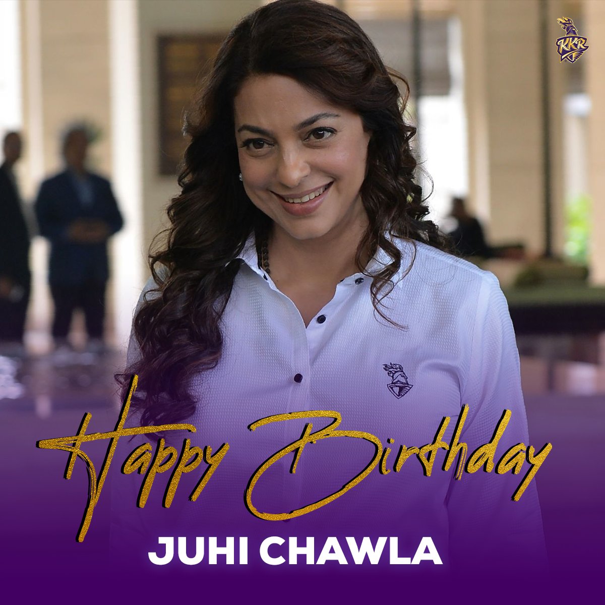 Happy birthday to the ever -Smiling Juhi Chawla Ma\am    
