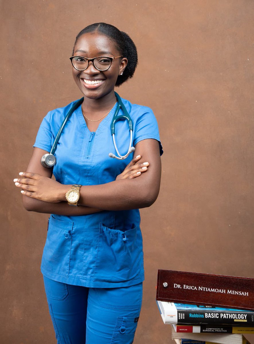 AchimotaSchool's tweet photo. #AchimotaExcellence πΉ We are honored to share the accomplishments of Akora Dr. Erica Ntiamoah Mensah, Science 4, Clark House, OAA 2016, as the youngest doctor in our recent history. @dr_erica_dr π¬π #GirlPower #SheIsSTEM @livingwatersprogram https://t.co/J3vC7xFn48