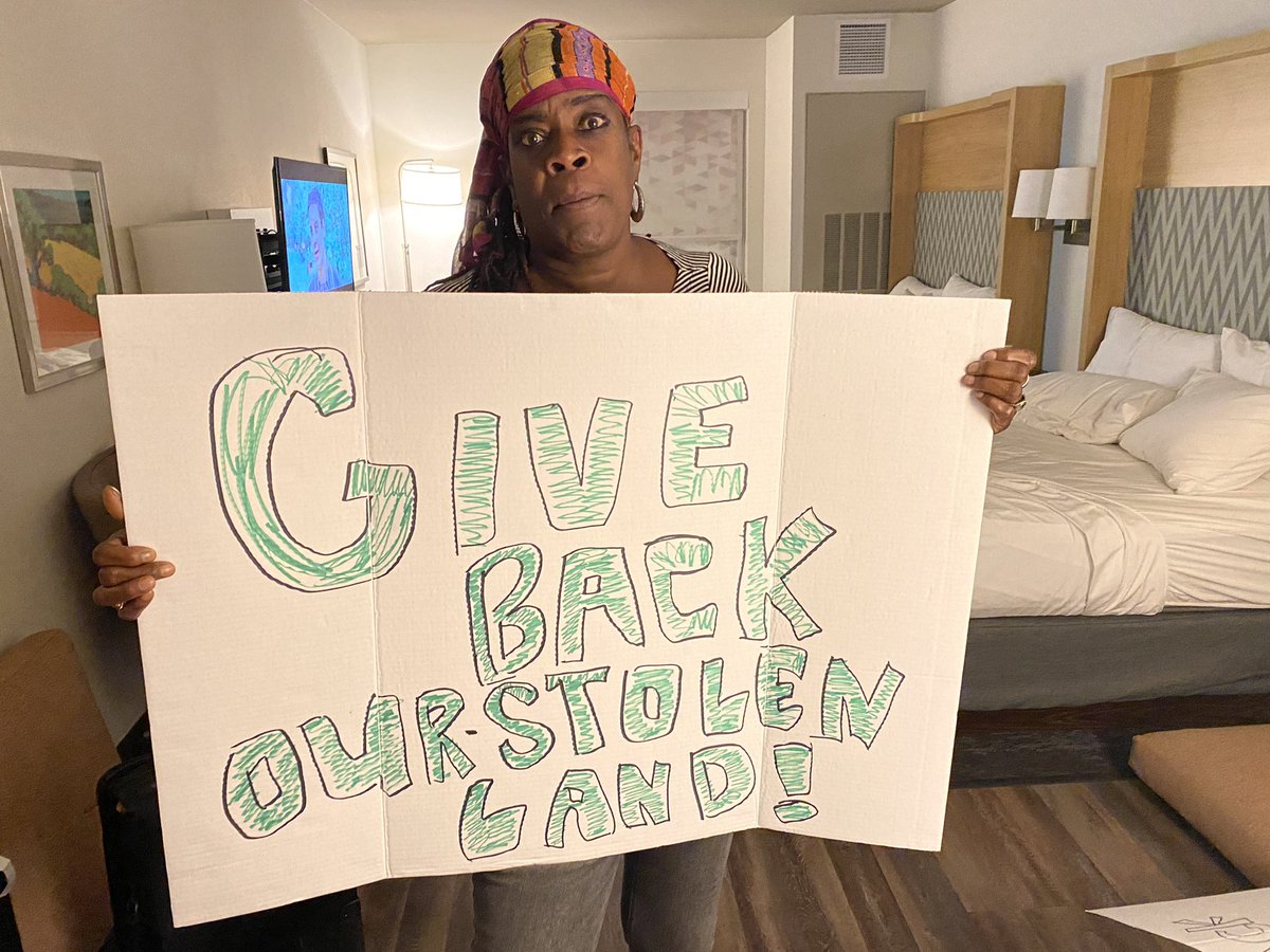 PovertySkola's tweet photo. StolenLand/Hoarded Resources UnTour wit @poormagazine thru occupied #PacificNorthwest turtle Island to launch the homeless/indigenous solution called #Homefulness #Lummi #Nooksak #Bellingham 
#Poormagazine #LandBack #StolenLandHoardedResourcesTour #StopSweepingUsWeRNotTrash https://t.co/eWAeuM4Mt5