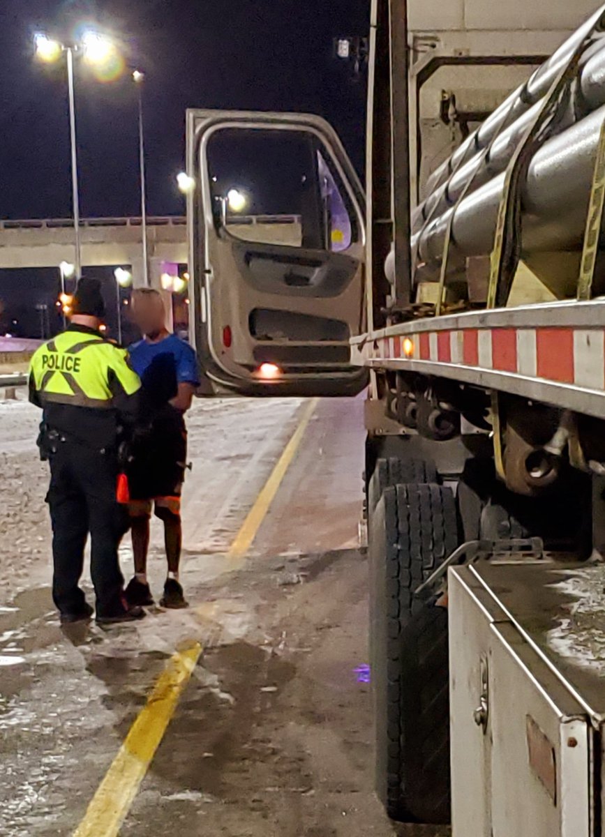 During Friday night's #SKcheckstop 35 semi drivers submitted to mandatory alcohol screening tests.  Officers also assessed them for drugs.  All of the drivers passed.  Several hundred passenger cars were also screened resulting in 6 roadside suspensions. #DriveSober