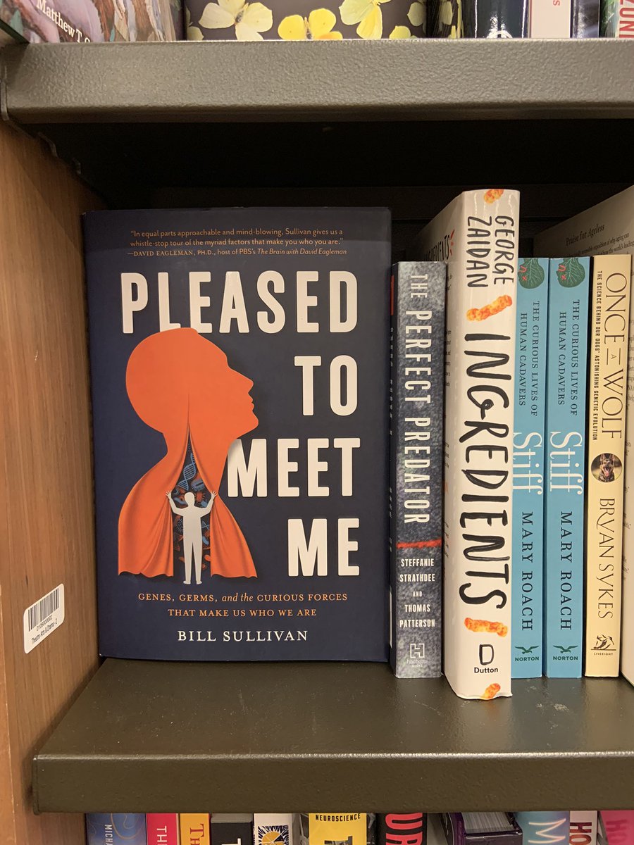 My book in the wild, with my buddies <a href="/chngin_the_wrld/">Steffanie Strathdee, PhD 🗡️ 🦠Superbug Slayer🗡️</a> and <a href="/georgezaidan/">electrons and stuff ⚛︎</a> and <a href="/mary_roach/">Mary Roach</a>