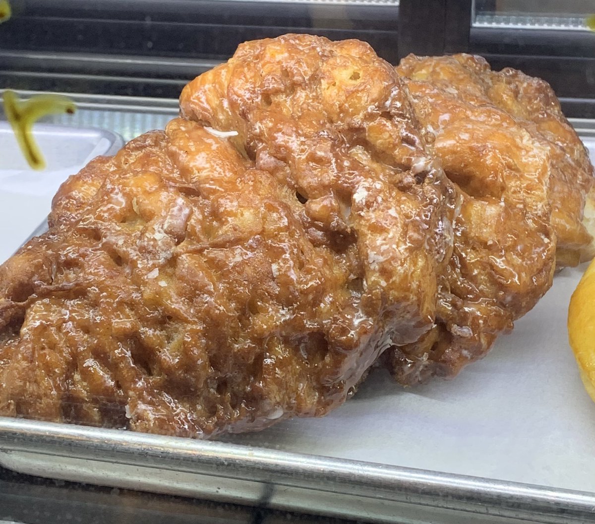 Neuralgroover's tweet photo. Inpatient #neurology hospital service always resets perspectives. Life can change immediately and drastically in so many ways of badness at ANY age. Also, this apple fritter looks more like a huge atherosclerotic chunk pulled from an ICA terminus #stroke π. #NeuroTwitter #Neuro https://t.co/EL53oqlfIE