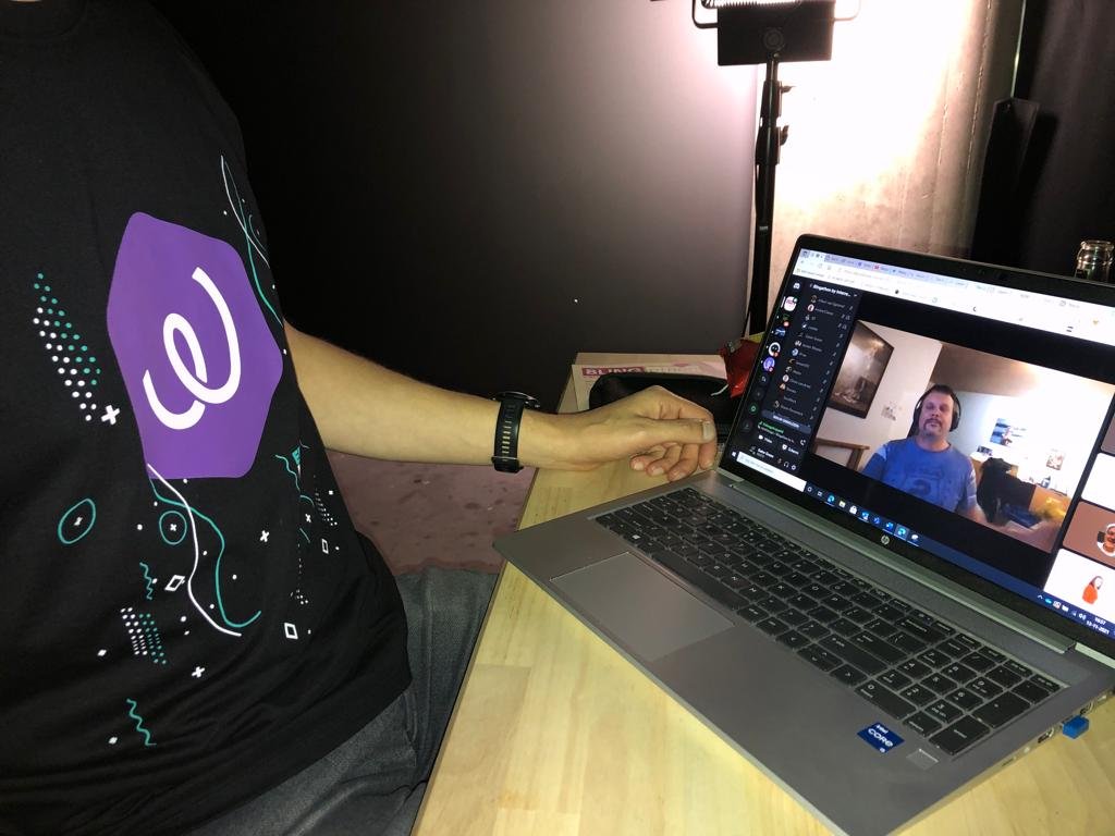GreenAltCrypto's tweet photo. Thanks for the awesome presentation Micha Roon at the #Blingathon hackathon👏
@drgorb @Energywebx $EWT https://t.co/62mo34u1Ef