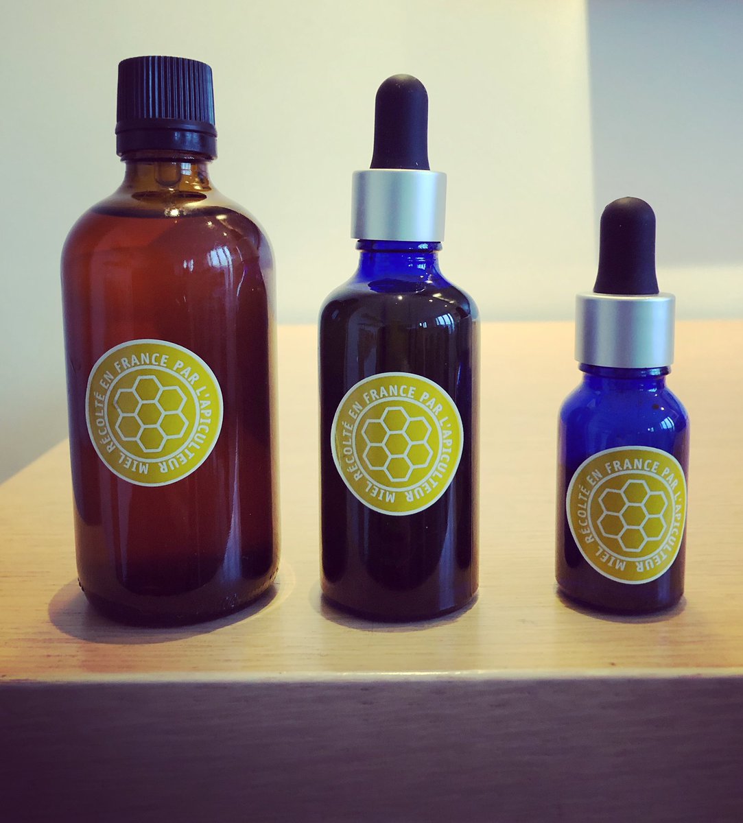 la_butineuse's tweet photo. #propolis maison pour combattre cet hiver les problèmes #ORL #angine #sinusite
#apitherapie #apiculture https://t.co/kog29hcElp