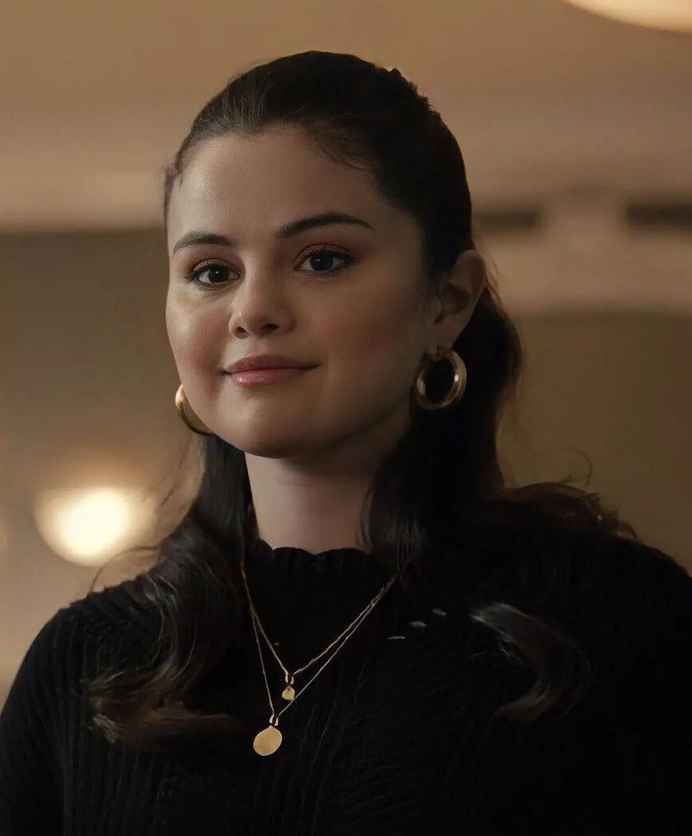 AnamikaSingh305's tweet photo. Ladies and Gentlemen.....HER❤️❤️❤️❤️❤️
@selenagomez @OnlyMurdersHulu @hulu 
#SelenaGomez #OMITB #onlymurdersinthebuilding #proudselenator #weareproudofyouselena #weloveyouselena https://t.co/I4ODp0gSLp