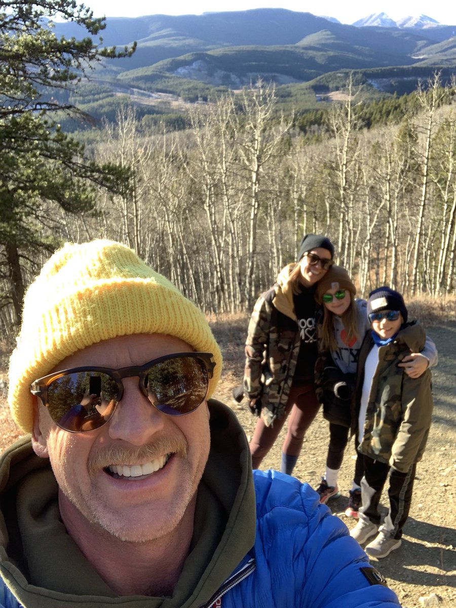 gardsy00's tweet photo. Great day for a hike! #fullertonloop https://t.co/OZ3TtfwZtw