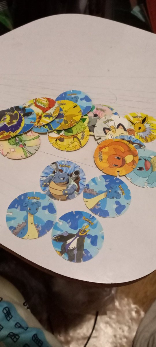 imancyborg's tweet photo. Ada yg mau tukeran ga 🥲 #pokemoncoin #tazos #tajos #chiki #chikiballs #pokemon https://t.co/P3E6y1DF4y