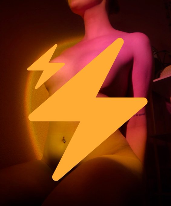 Might post the uncensored if this gets enough hype ;) https://t.co/lM63knirxl