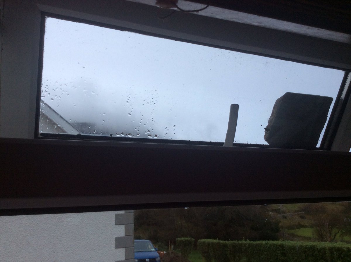 OrlaDevlin3's tweet photo. @OrlaDevlin3 I opened the kitchen window this afternoon and this happened @MicaRedress @mart0017 @McConalogue @PaddyDiver4 @LeoVaradkar @ThomasPringleTD @ProfPaulDunlop @DarraghOBrienTD @gavreilly #100PercentRedress #MicaLimbo #myhomeisdangerous https://t.co/9gxh7byOnk