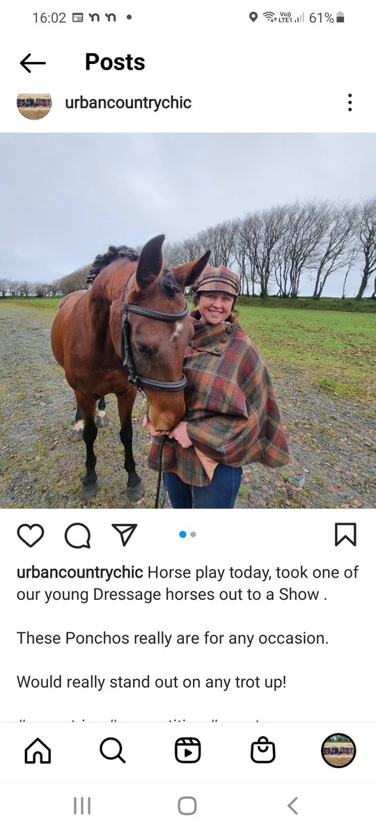 UrbanCountryCh1's tweet photo. #equestrian #competition #country #countryclothing #countryliving #countrygirl #Dressage #showing #horsesofinstagram #poncho #tweed #newsboycap #fashion #style #trotup #classic #autumncolours #timelessfashion #getthelook #standout #matchingsets #smart #horses #competitionhorse https://t.co/RI640XR52h