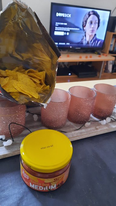 Schauen gerade die neue Serie "dopesick" auf #DisneyPlus https://t.co/u5DNmMK1Qj<a href="/tag/disneyplus"class="tags">#DisneyPlus</a>