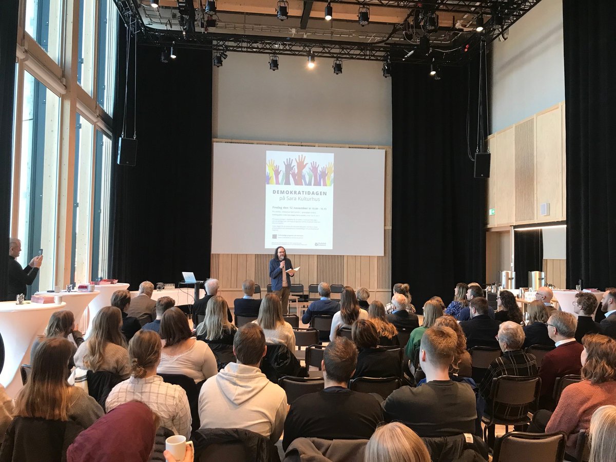 SwissAmbSweden's tweet photo. Travel to the North of Sweden for the Democracy Days that we have co-organised with @UmeaUniversity, the European Democracy Foundation, @Int_IDEA, and @Skeakommun to discuss the state of democracy worldwide, the global challenges and how to strengthen democratic participation. https://t.co/fuFuovmkWW