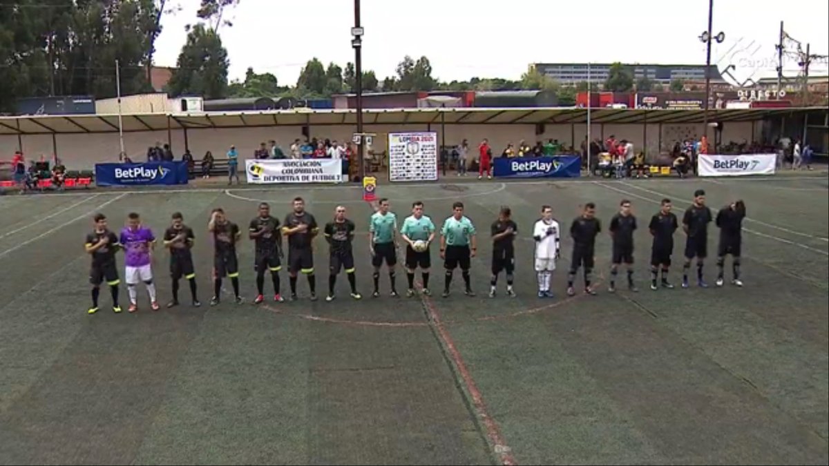 CanalCapital's tweet photo. ⭕ #ENVIVO
#DeportesCapital | Se prepara el segundo encuentro de este Mundial de Clubes Betplay De Fútbol 7. Esta vez, participaran #Usaco Vs #SiroTraining
↓
https://t.co/RYcjjy7fRr https://t.co/MqaaIeh2hi