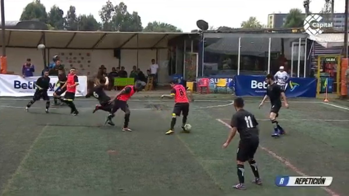 CanalCapital's tweet photo. ⭕ #ENVIVO
#DeportesCapital | ¡Arrancamos!
#Usaco Vs #SiroTraining
↓
https://t.co/RYcjjy7fRr https://t.co/fSmxgHHlOG