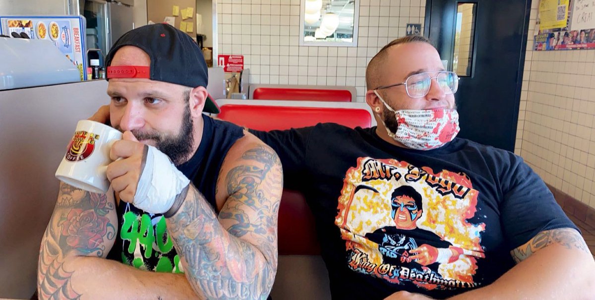 dErEk_DiLLiNGeR's tweet photo. shout out to not only one of my best friends but the best american deathmatch wrestler @Ericryanpro. please don’t die. 🖤

#ItsuDemo https://t.co/8FEWWzKo16