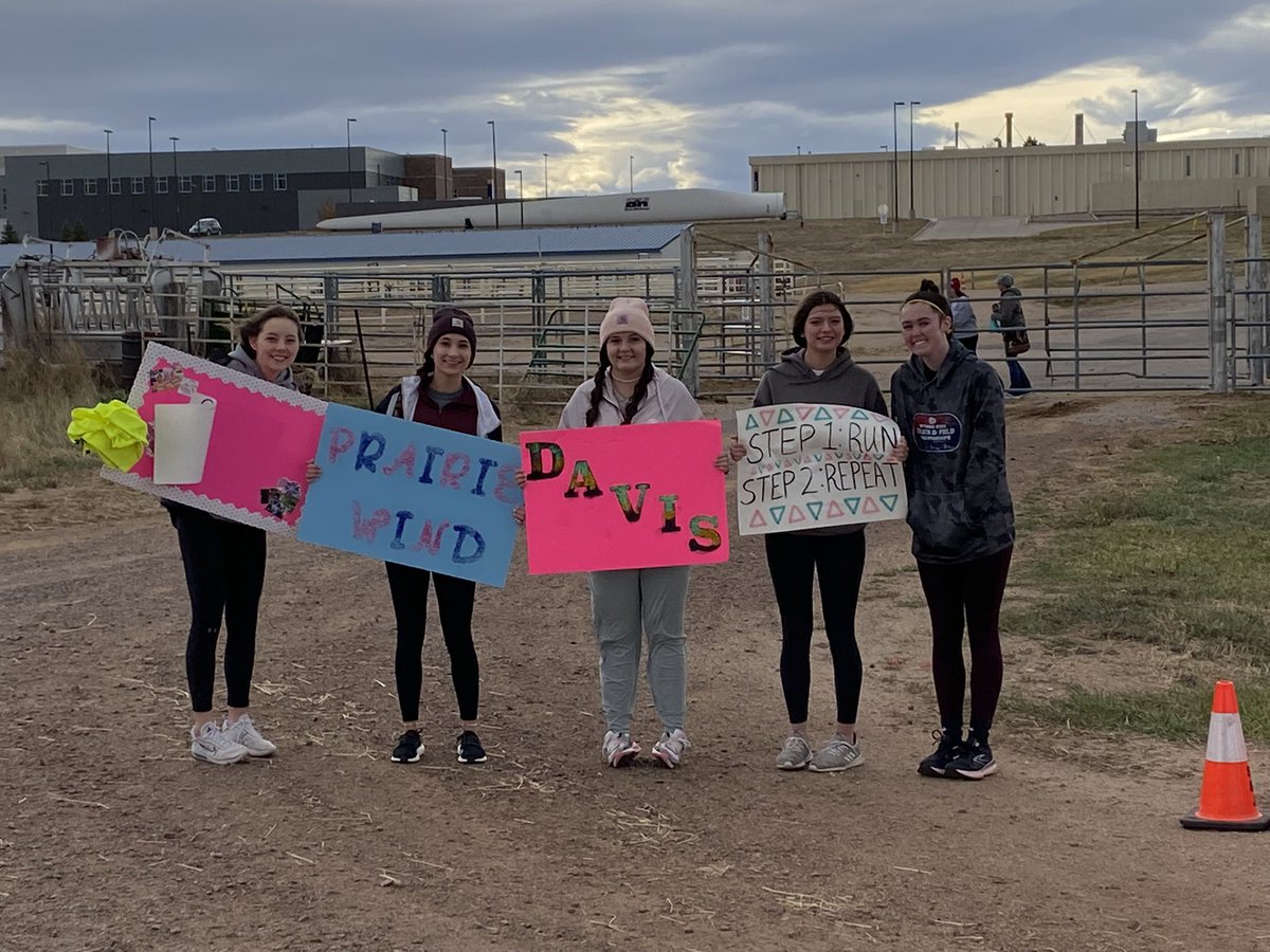 Tr1be_AD's tweet photo. S/O to Lady Bronc Athletes for helping out at Girls on the Run. https://t.co/pOZVrCRvqY