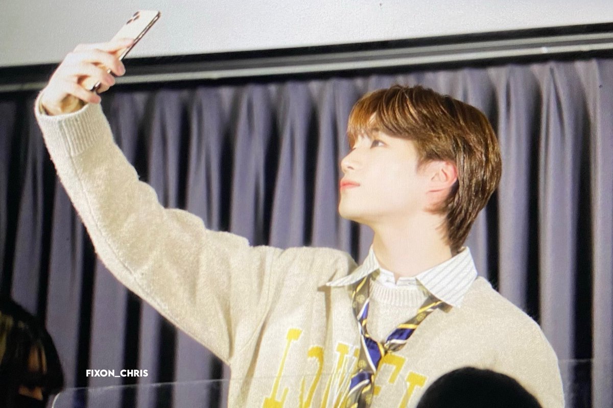 fixon_chris's tweet photo. 211113 pre

셀카🤳🏻 

#BLITZERS #블리처스 #CHRIS #크리스 https://t.co/LtsQNGSigF