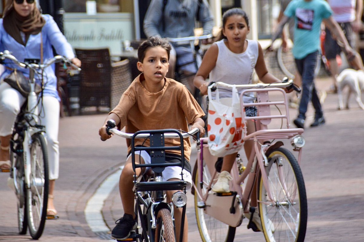 modacitylife's tweet image. "By the time most Dutch kids are 8 or 10, the traffic calmed streets mean parents let them travel independently; in control of how they get to school, friends' houses, and sports clubs, and there's something really important there."

We talk to @CBCOttawa: cbc.ca/listen/live-ra…