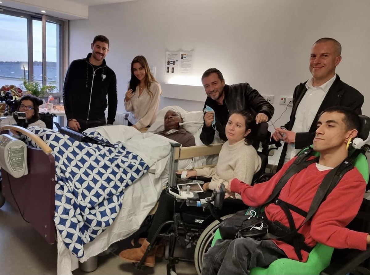 audreybouette's tweet photo. J’ai rencontré Samedi,  grâce à Sebastien Proyart président @MediasHandicaps #MediasHandicaps , les Champions de la vie.
Un moment de bonheur et de belles rencontres avec
Joël, Medhi, Aysé, Lisa, Johan. ❤️ 
Avec le soutien de @cyrilbenzaquen et @bernardmontiel https://t.co/ICNfbZwGDP