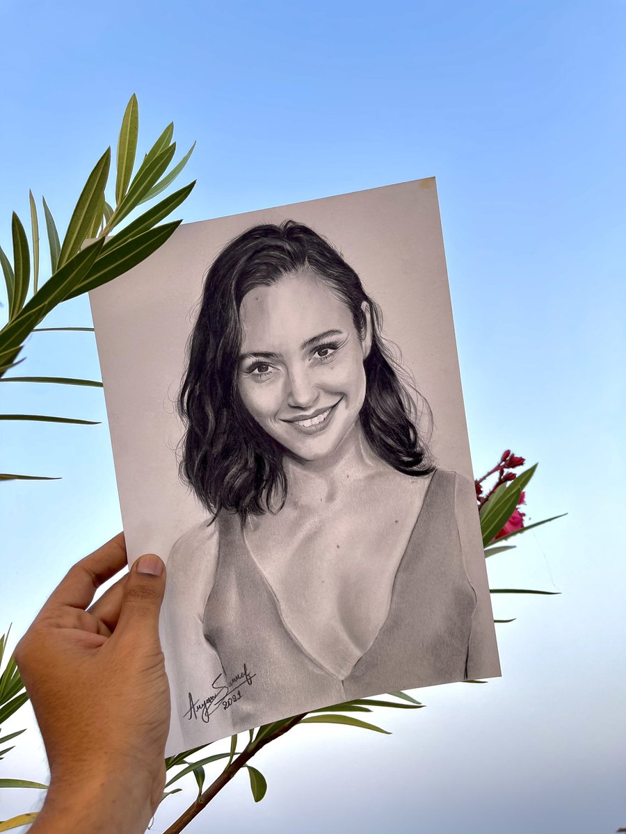 greydepictions's tweet photo. @GalGadot  🤍 https://t.co/SCkzjuOrcR