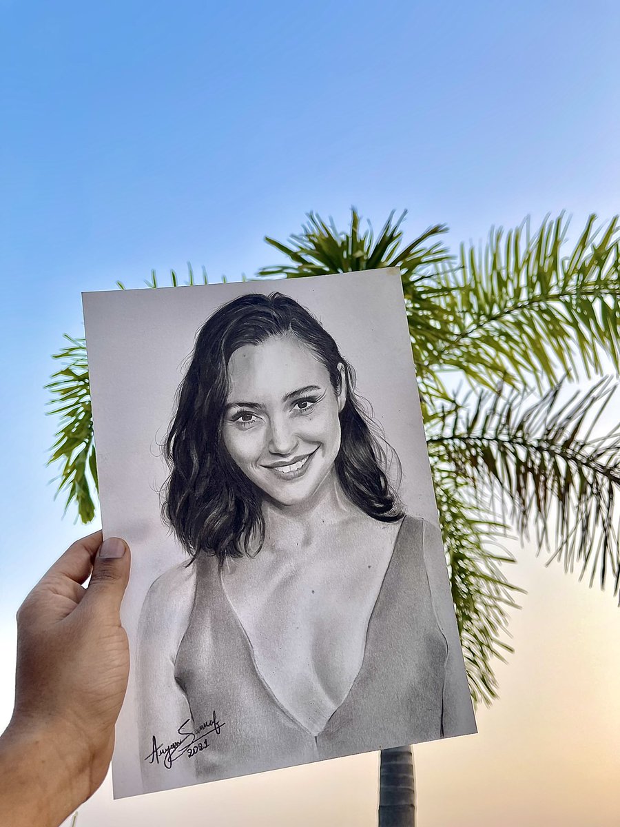 greydepictions's tweet photo. @GalGadot  🤍 https://t.co/SCkzjuOrcR