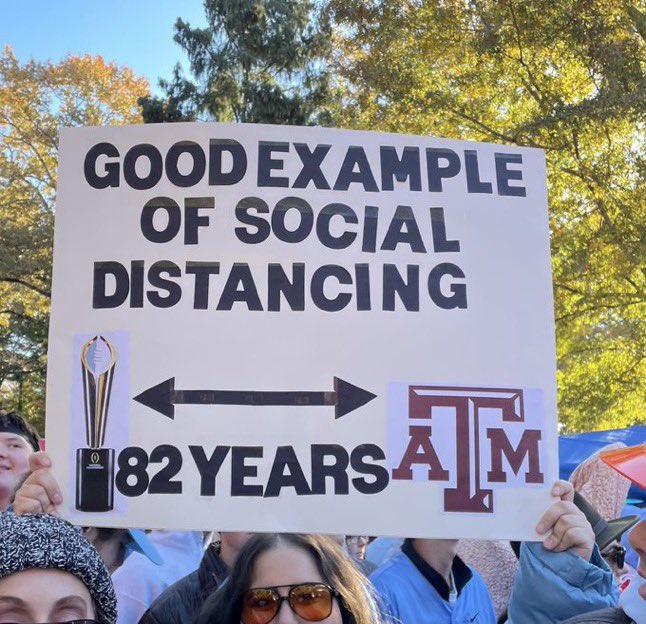 PFF_College's tweet photo. Oh no https://t.co/Je9MtvoFHP