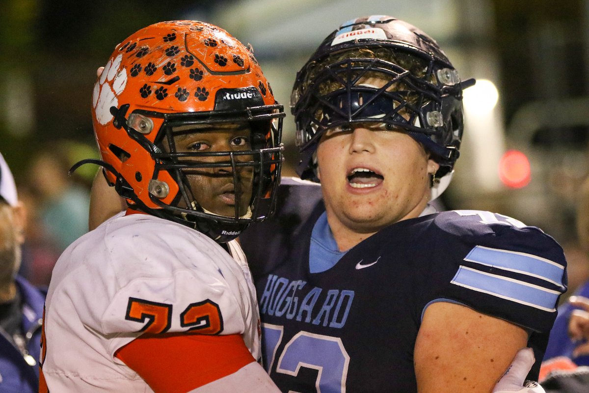 HoggardABC's tweet photo. Have to say class act last night by @SouthViewFB #72 Bryan Bewington.  Kid made his way over to many of our Vikings after game and told them good luck next week.  Football truly is a brotherhood. https://t.co/4lIBcCqxtm