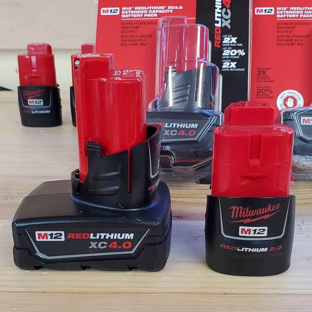 Acornwerx's tweet photo. Time to upgrade the the old M12 batteries. 
.
.
.
#milwaukeetool #milwaukeetools #m12 #m12fuel #m12fans #Milwaukeem12 #milwaukeem12fuel #milwaukeem12battery #m12battery #amateurwoodshop #amateurwoodworker #redlithium #redlithiumxc4 https://t.co/HmbcRqCDYR