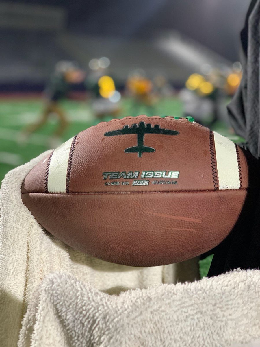 CoachCoxJ's tweet photo. Game day! Playoff football!  #chills #gobombers https://t.co/Rk6p10QbHN