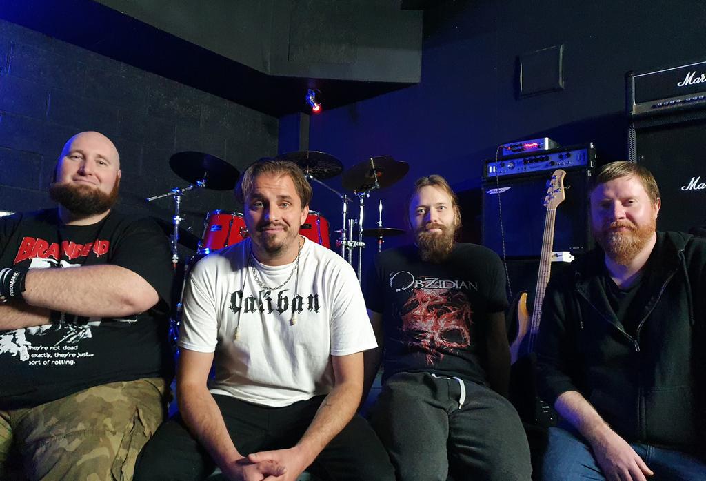 People question if we still have it in us.......it's a daft question 🖤🖤🖤 
#Obzidian #obzidianband #heavymetal #heavymetalmusic #metalbands #metalfans #deathmetal #groovemetal #thrashmetal #studio #rehearsal #brotherhood #truefriends