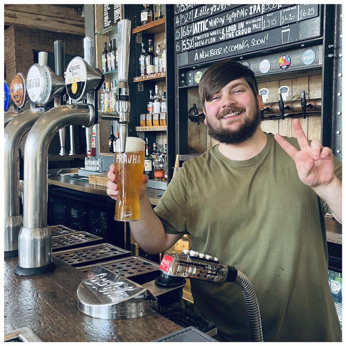 Smiley Saturdays 😄🍺

#dockyardmcr 
#dockyardmcuk 
#mediacityuk 
#mediacity
#manchester
#salford