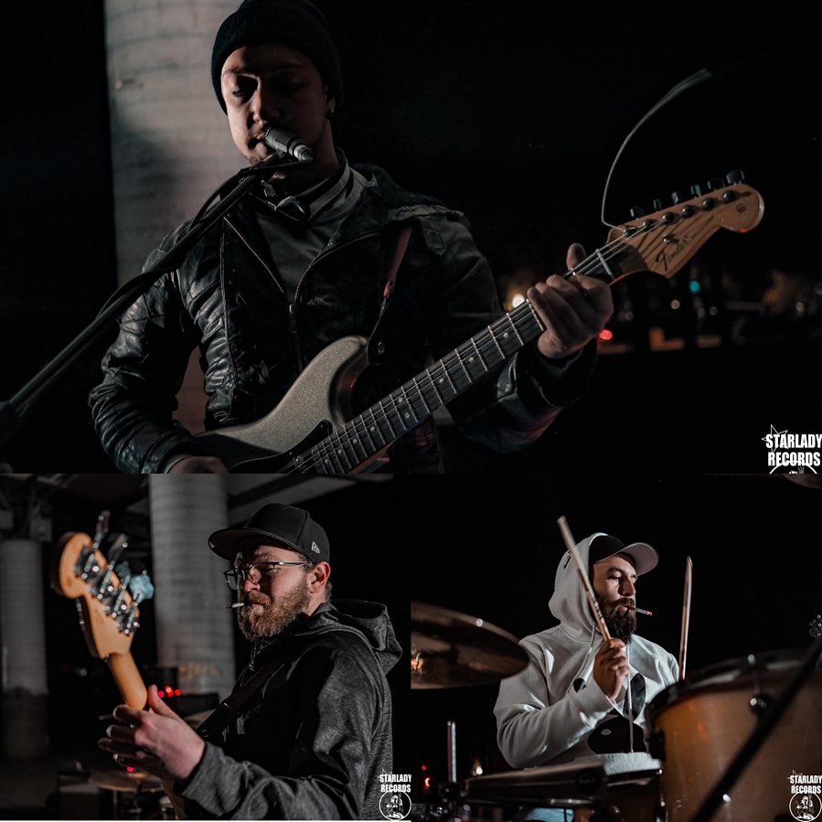 🎶📸📸 Z-Cocoon Photos from October 29th Halloween Show! Was a cold night. Dressed up as Mobster Joker but you can’t see the costume lol.
Next show will be announced in a few weeks! 😈
📸: Starlady Records x Cedric Yerbury