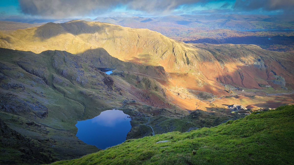 Check this out ⏬⏬⏬
#conistonoldman in #lakedistrict  - stunning, don't you think!? #photooftheday