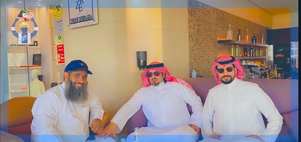 mew_workers's tweet photo. اجتمع ممثلي تجمع عاملين #وزارة_الكهرباء_والماء
مع النائب د.صالح المطيري
رئيس لجنة الشؤون الصحية والعمل

وتم عرض ومناقشة مطالب العاملين وتوضيح سبل إقرارها بشكل جاد وأسباب عرقلتها، كما وعد مشكوراً بتبني هذه المطالب في لجنة الشؤون الصحية والعمل على وجه السرعة

#عاملي_وزاره_الكهربا https://t.co/jAs3IGiByU