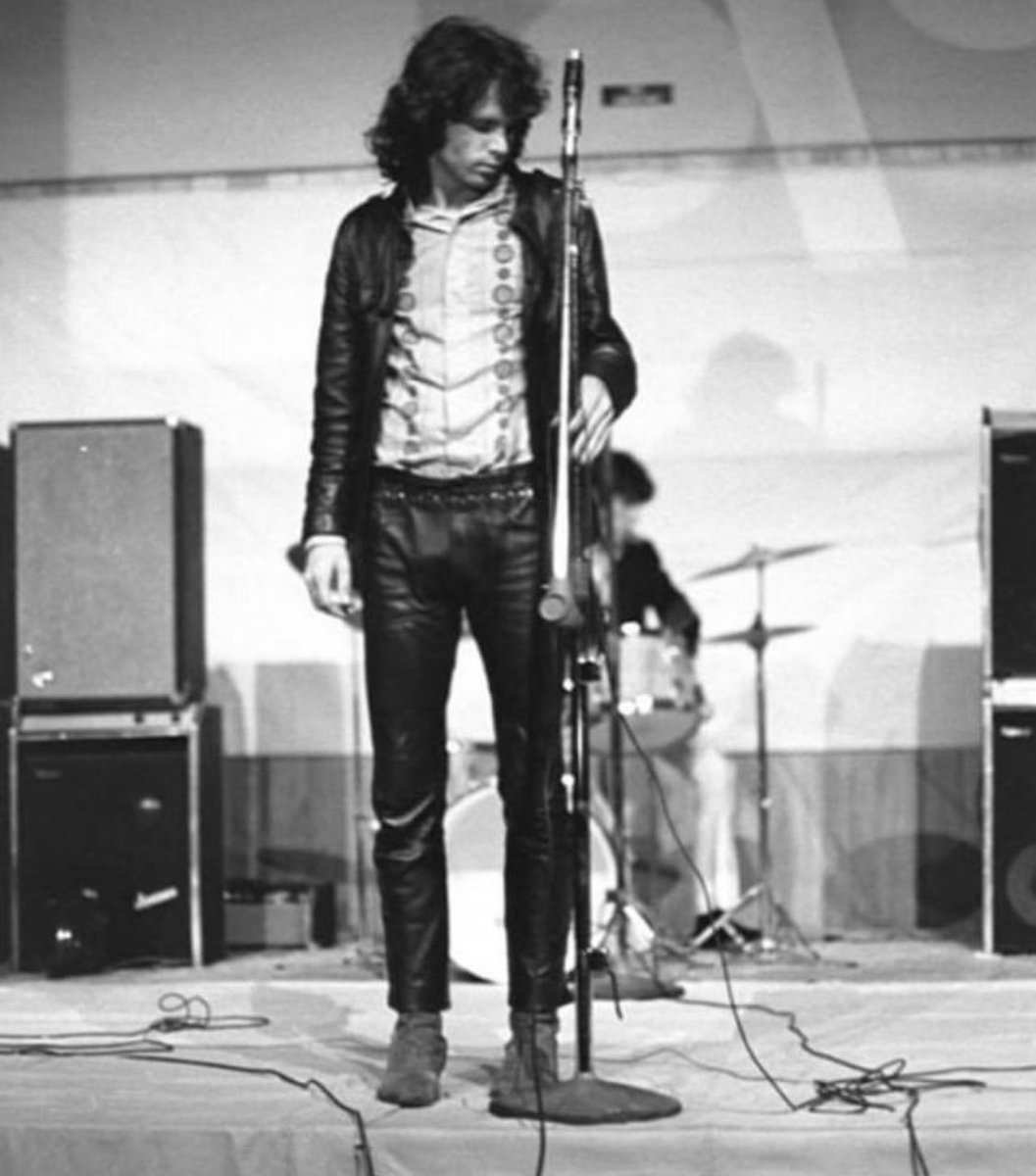 stainedglassFM's tweet photo. Jim Morrison https://t.co/LEkH3bn75i