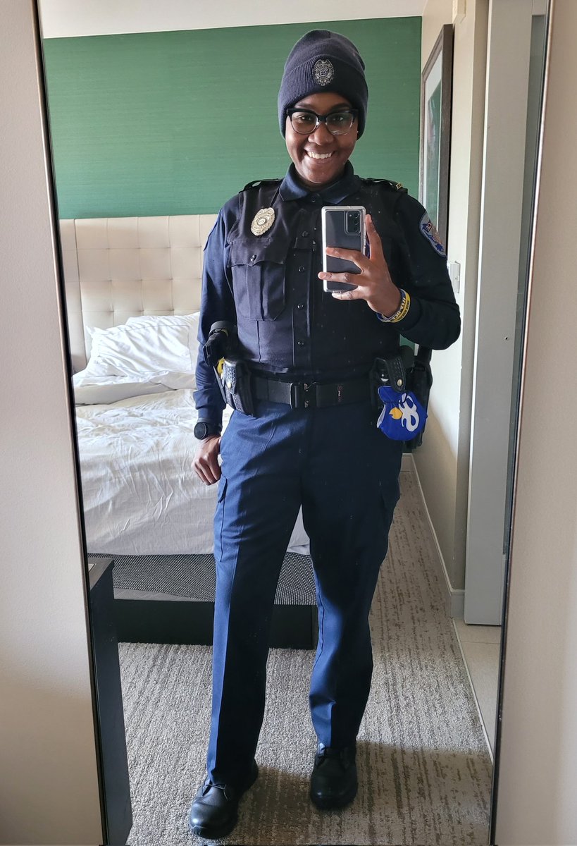 KizziRock_'s tweet photo. Getting ready to head to the stadium... it's cold but I'm ready to warm up cheering for an ASU Golden RAMS victory!
#teamASU #ASURams
#GoGold #BleedBlue
💙🐏💛🏈 https://t.co/Obq6b5KEYy