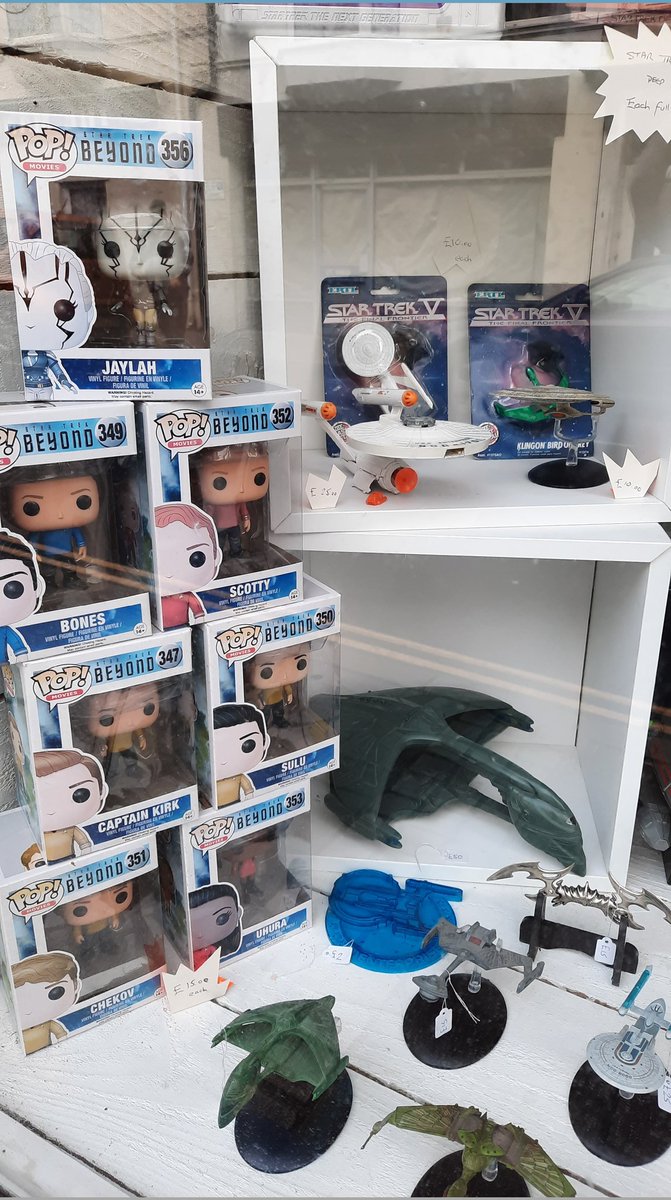 MartsCuriosity's tweet photo. Its Star Trek fortnight! 20% off everything trekkie 🖖
#StarTrek @CamborneTown #cornwall #smallshop #space https://t.co/jGX1yYOPSz
