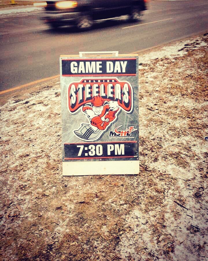 selkirksteelers's tweet photo. 🚨GAME DAY🚨
Tonight, your Steeltown Boys take on the @winklerflyers game time 7:30pm at the Selkirk Recreation Complex! 

Please remember to bring your QR code and a piece of ID! It is cash only at the door and at 50/50!
#mjhl #stb #castthemold #jrhockey https://t.co/bIEaGEMR6t