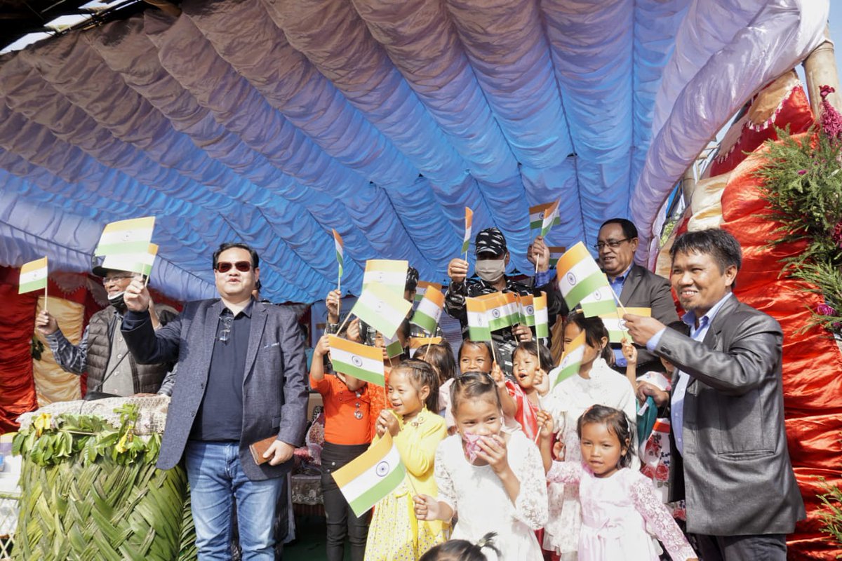 RothellKhongsi1's tweet photo. After the adoption of Prof Rakesh Sinha  #Kongthongvillage got the recognition from the government of Meghalaya and Government of India,Today celebrated India75 and Meghalaya 50Azadi ka Amrit mahotsav @RakeshSinha01  @CMO_Meghalaya @PMOIndia @meghtourism @SangmaConrad @jipsonroy https://t.co/oMSi6gXVF0