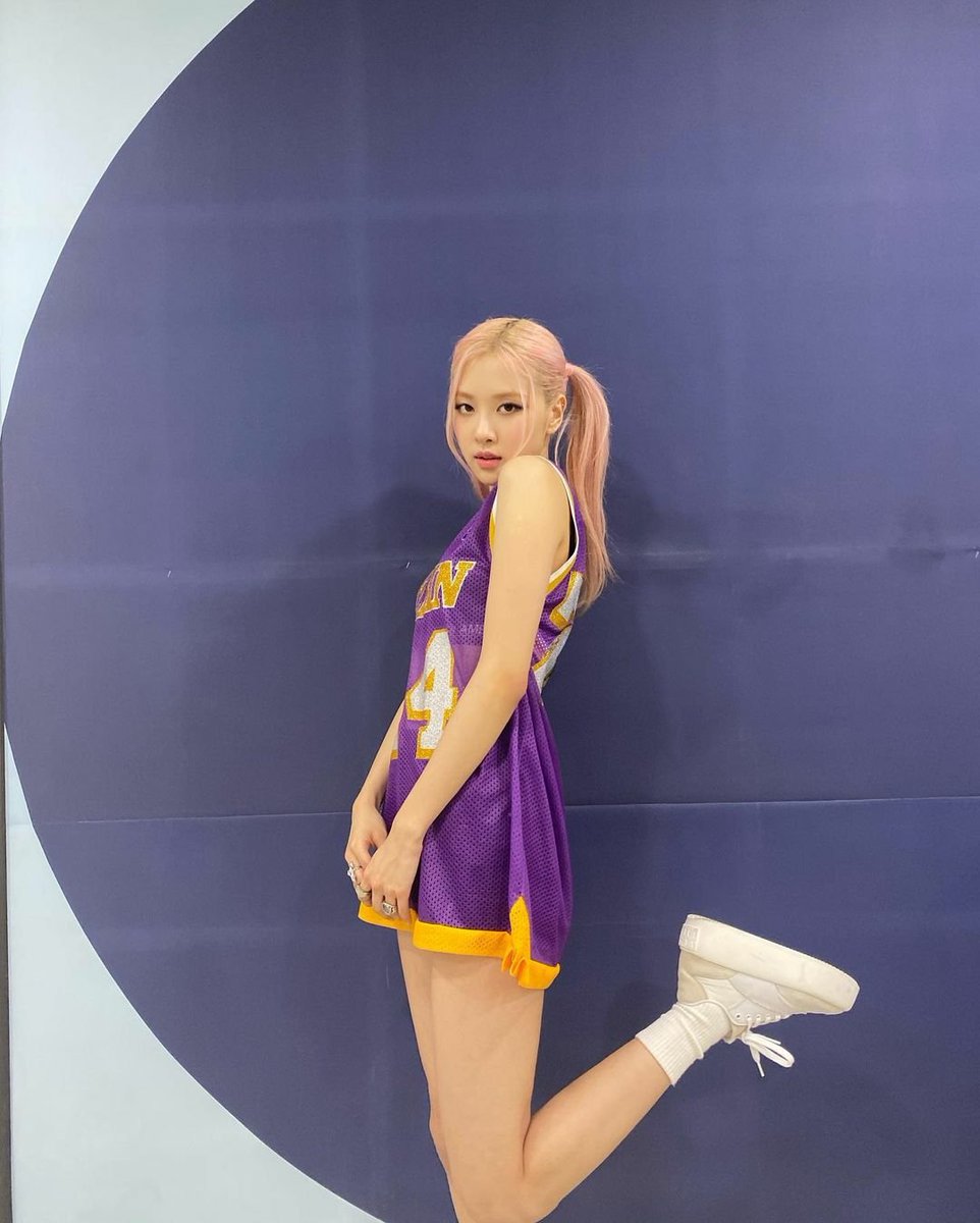 KS99FL's tweet photo. 🏀 @𝖿𝖺𝗂𝗍𝗁 update on : #ksgram + #kscore

toda força e incentivo aos nossos tigres hoje. pra cima deles!!!!! https://t.co/SWlk9ZWnAc