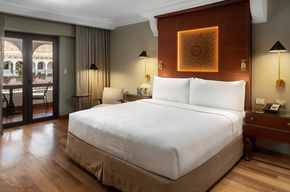 Conoce nuestras amplias habitaciones que te ofrecerán una experiencia de lujo ancestral. 
Descubre paquetes y tarifas para peruanos y residentes: marrbnvy.com/6018JbLbI
