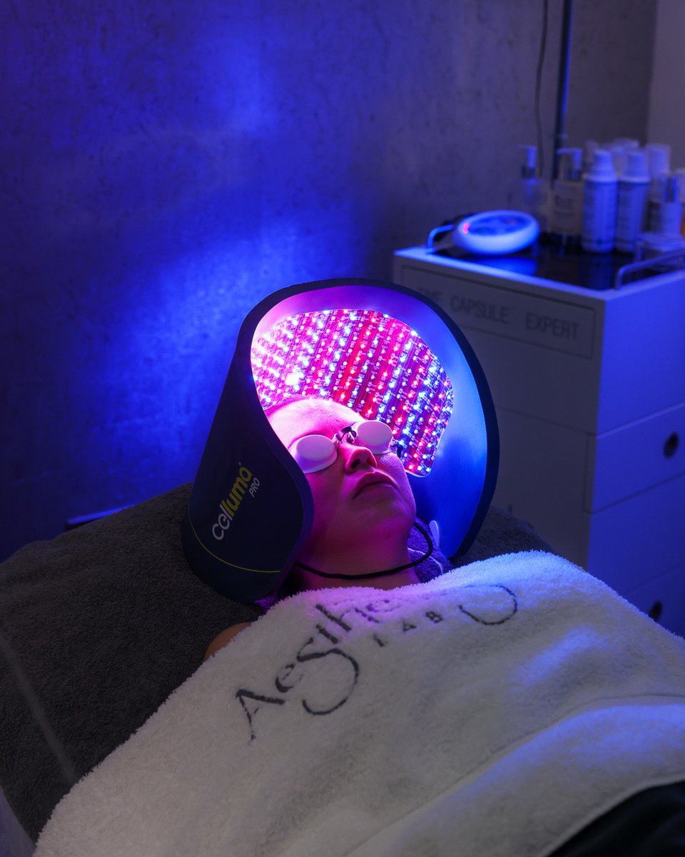 LET'S LED!⁠
⁠
LED light therapy is a common add-on to the <a href="/HydraFacialUK/">HydraFacial UK</a> treatment due to its many benefits.⁠

#London#uk#Aesthetics#antiaging#Chelsea#primrosehill#northlondon#essex#reel#people#healthyskin#awardwinning#londonlife#londoncity#londoner#kent#hertfordshire