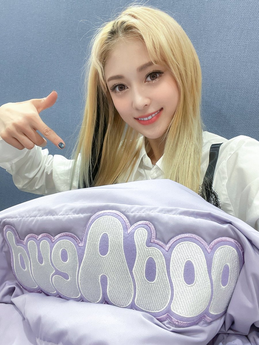 ateamdreamz's tweet photo. FANCAFE (eng) ㅡ Hello hello-💛✨It's Yoona (2021.11.14)

It's Yoona-🤍 It's been a while since I came on fancafe… ㅠㅠ Sorry… ㅠㅠ
From now on, I'll come often so that Rainboos don't get lonely!! 🔆Hehe☺️ (cont)

#bugAboo #YOONA #유우나 #버가부 https://t.co/7saITjvIgr