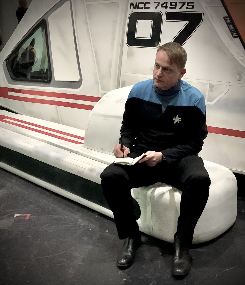 MarkAndersonPhD's tweet photo. You never know where your (exo)anthropological research might lead you … 🖖🏻
#starfleet #lieutenantcommander #scienceofficer #voyager #makeitso #strangenewworlds #boldlygo #exoanthropology https://t.co/ioC1dW31uR